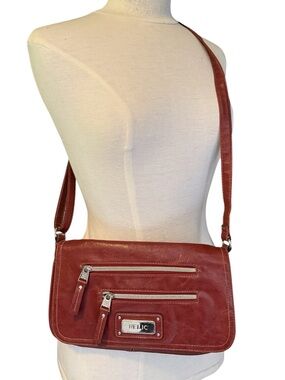 Vintage Relic Crossbody Flap Over Messenger Bag Faux Leather Wine Color Purse
